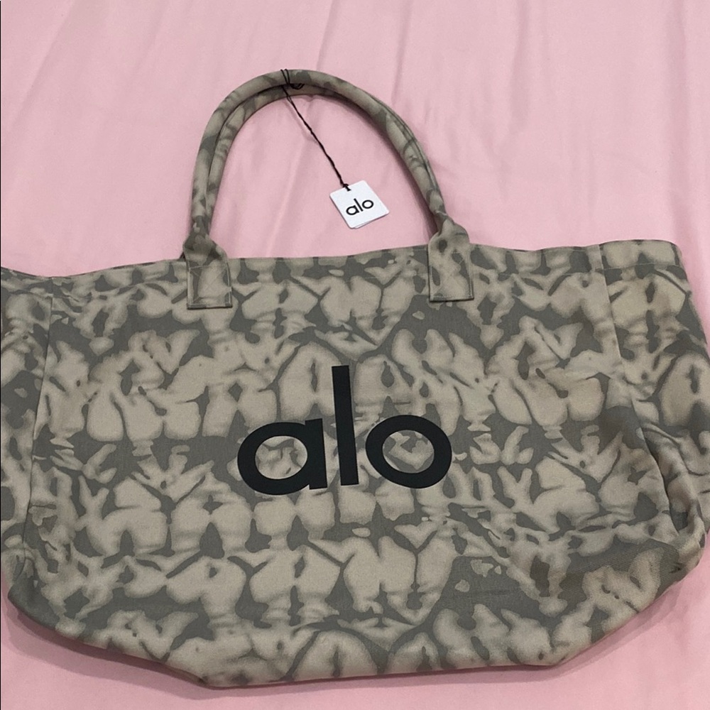 ALO Yoga Women's Camouflage Tote Bag